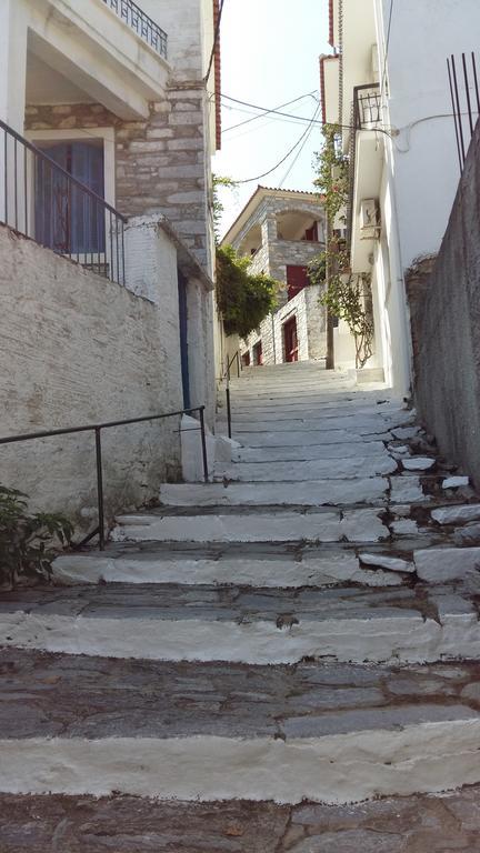 Cluborsa Chrysoula'S Guest House Skiathos Town Exterior photo