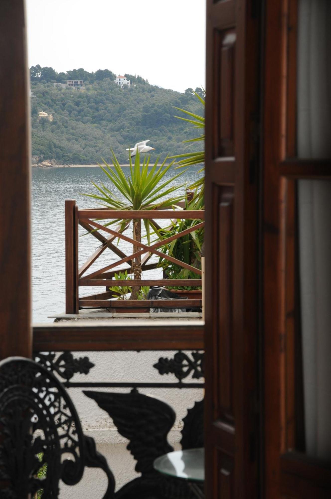 Cluborsa Chrysoula'S Guest House Skiathos Town Room photo