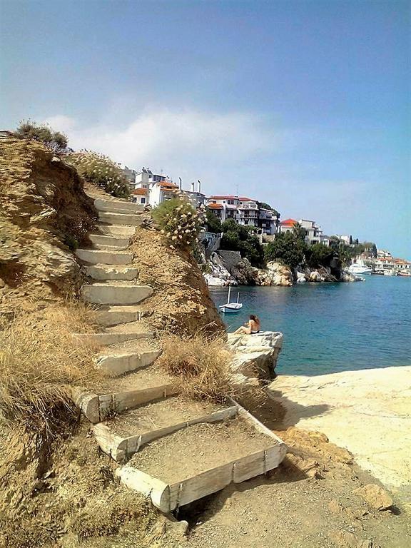 Cluborsa Chrysoula'S Guest House Skiathos Town Exterior photo