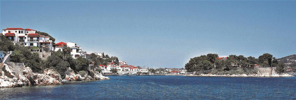 Cluborsa Chrysoula'S Guest House Skiathos Town Exterior photo