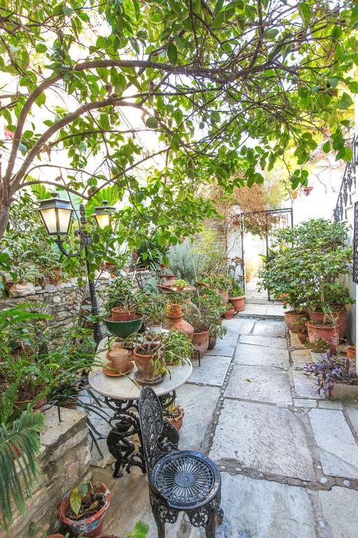 Cluborsa Chrysoula'S Guest House Skiathos Town Exterior photo