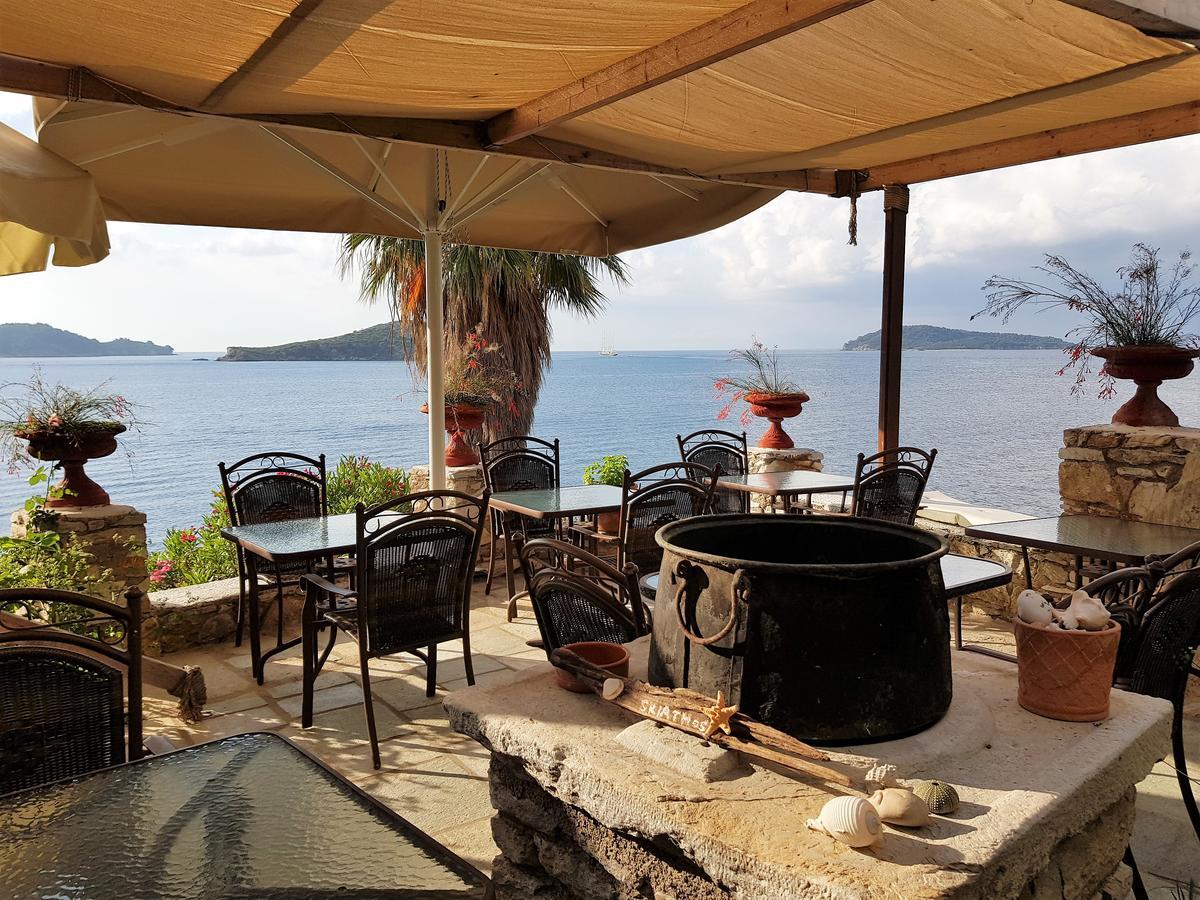 Cluborsa Chrysoula'S Guest House Skiathos Town Exterior photo